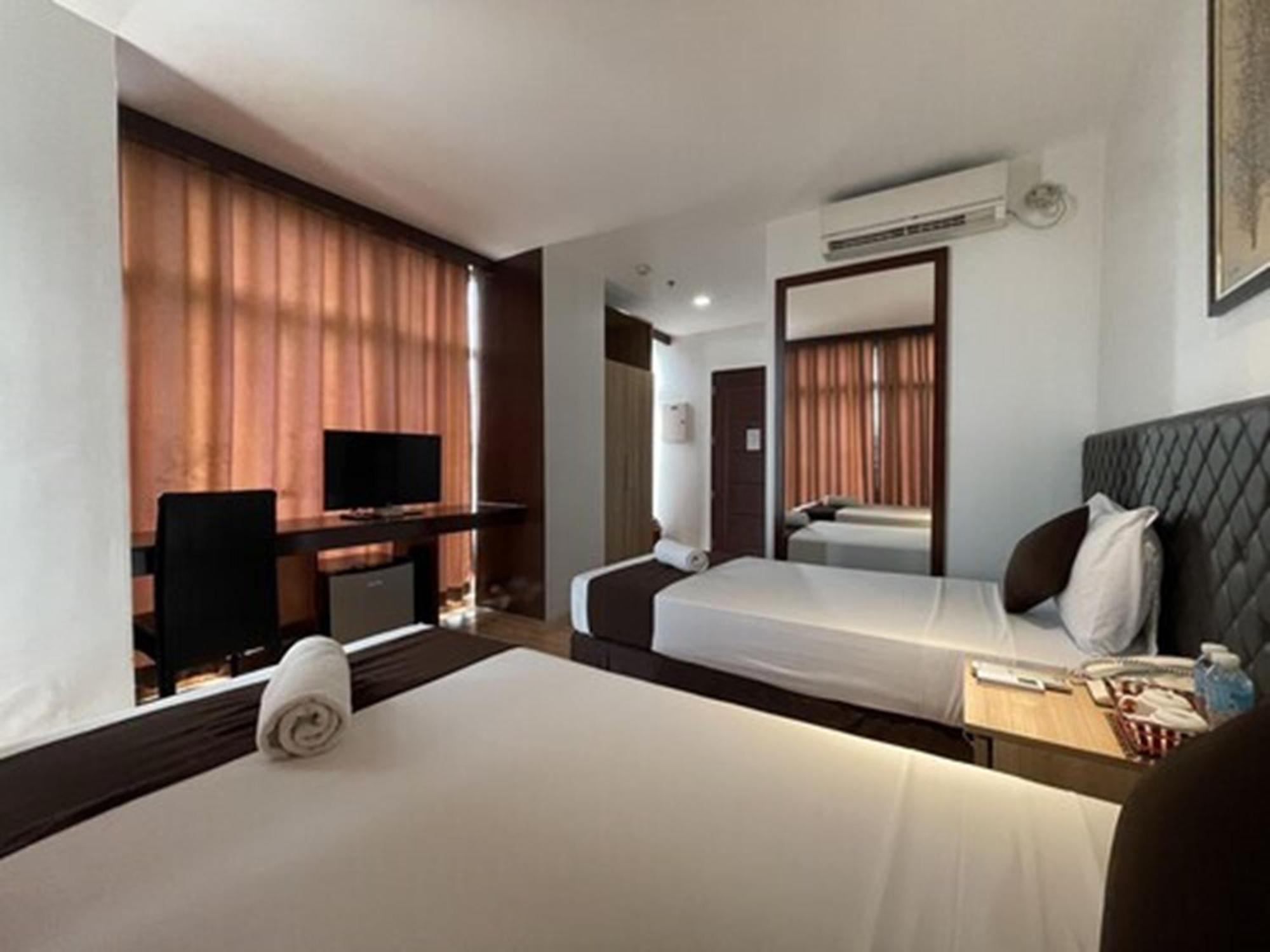 Cebu Capitol Central Hotel & Suites Powered By Cocotel Стая снимка