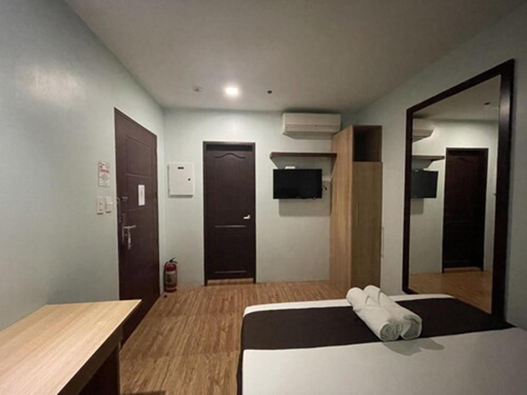 Cebu Capitol Central Hotel & Suites Powered By Cocotel Стая снимка